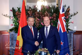 General Secretary of the Communist Party of Vietnam (CPV) Central Committee and President To Lam (left) and New Zealand Prime Minister Christopher Luxon at their talks in Auckland on August 13 (Photo:VNA)