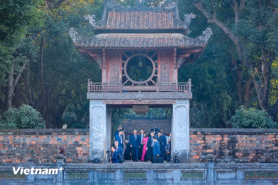 The Vietnam visit by President of the European Council Antonio Costa unfolds amid growing Vietnam – EU ties since the launch of diplomatic ties on November 28, 1990 (Photo: VietnamPlus)