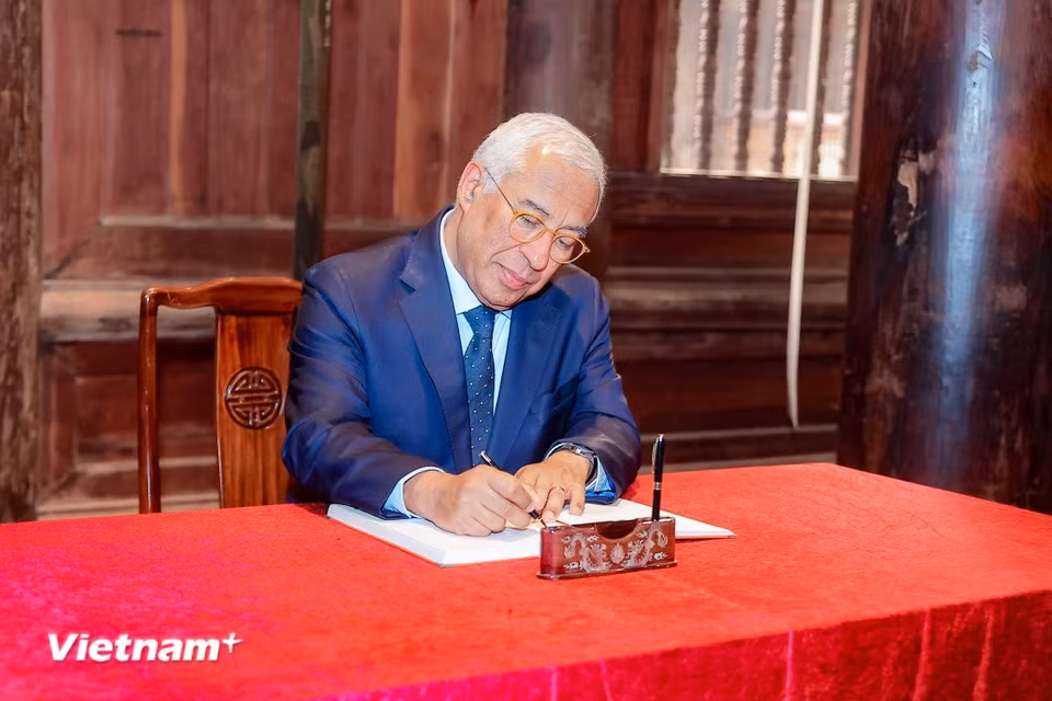 Antonio Costa is one of the first foreign leaders to visit Vietnam following the success of the 14th National Party Congress (Photo: VietnamPlus)