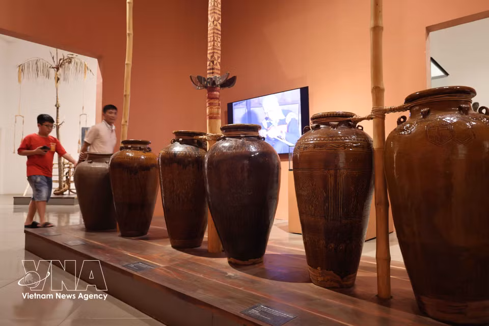 Traditional ceramic jars used for brewing and storing rice wine by the ethnic communities of the Central Highlands. (Photo: VNA)