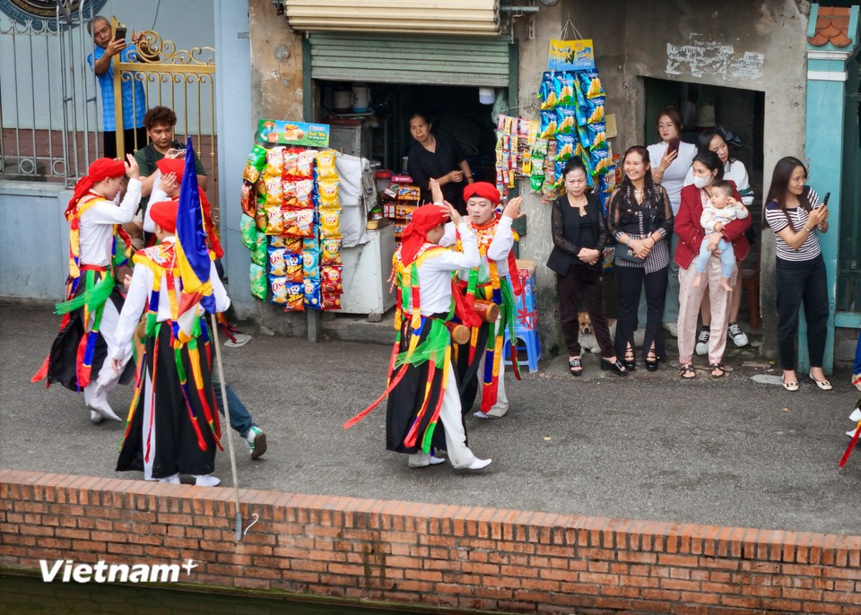 Although held annually, the festival continues to generate excitement and anticipation among villagers each year. (Photo: VietnamPlus)