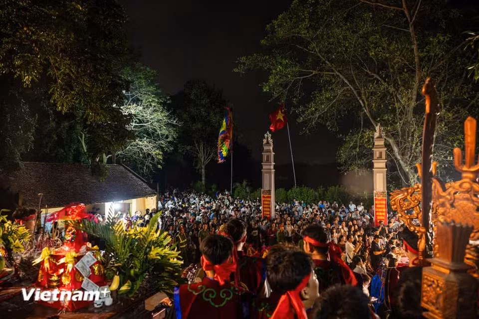 The traditional Tuong Phieu village festival is an occasion for local people to express respect and gratitude to their ancestors. It is also a unique cultural identity of the Xu Doai region, helping to strengthen community solidarity and contributing to the building of a prosperous and civilised community. (Photo: VietnamPlus)