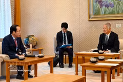 Deputy Prime Minister Le Tien Chau holds a meeting with Speaker of Japan's House of Representatives Mori Eisuke on June 10, 2026. (Photo published by VNA)