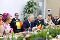 King Philippe of Belgium speaks at the working session in Quang Ninh on April 2 (Photo: VNA)