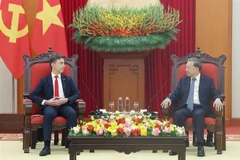 Party General Secretary To Lam (R) and EU Ambassador to Vietnam Julien Guerrier at their meeting in Hanoi on April 24. (Photo: VNA)