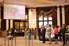 At the ceremony marking the 80th anniversary of the Vietnam People’s Army (VPA) and the 35th anniversary of the All-People Defence Festival (December 22) in Bangkok on December 18 evening. (Photo: VNA)