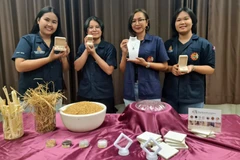 Suranari University of Technology researchers have created ceramic gemstones made from agricultural waste and priced 6,000 times higher than the original material. (Photos: Prasit Tangprasert/Bangkok Post)