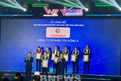 At the Vietnam Report's ceremony held on January 8 to announce the country’s top 500 largest enterprises in 2024. (Photo: VNA)