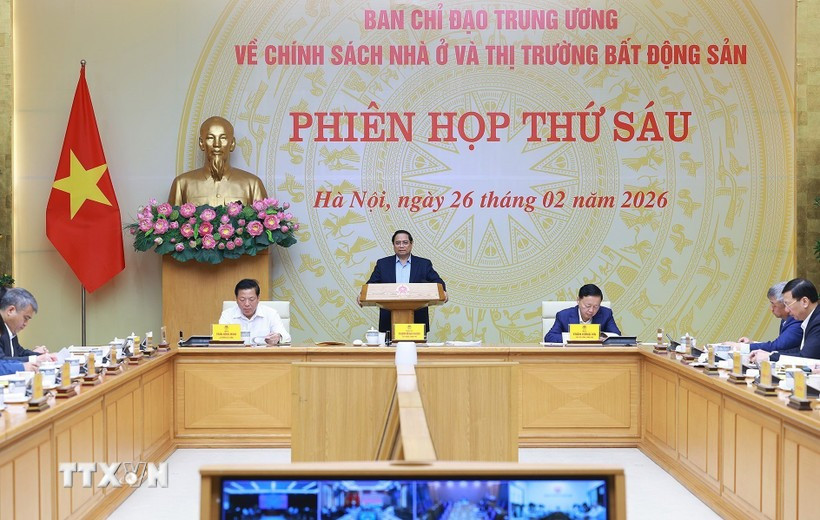 PM Pham Minh Chinh speaks at the sixth session of the Central Steering Committee for Housing and Real Estate Market Policies on February 26. (Photo: VNA)