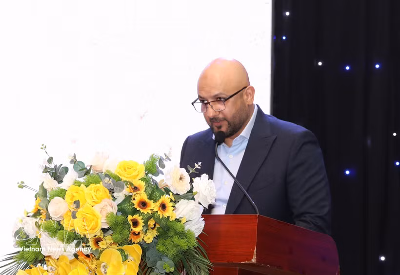 Rashid Abdulmajid Ibrahim Mohammed Al Ali, Vice President of the Asian Karate Federation speaks at the opening ceremony of the 13th Southeast Asian Karate Championships in Ninh Binh on July 8 (Photo: VNA)