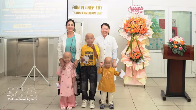 The paediatric patients on the day of their discharge. (Photo published by VNA)