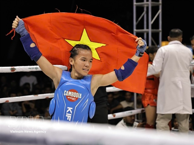 Phan Thi Hong Lien wins the last gold for of Vietnam to help the team place No 1 in the sixth World Kun Khmer Championships' tally. (Photo: VNA)