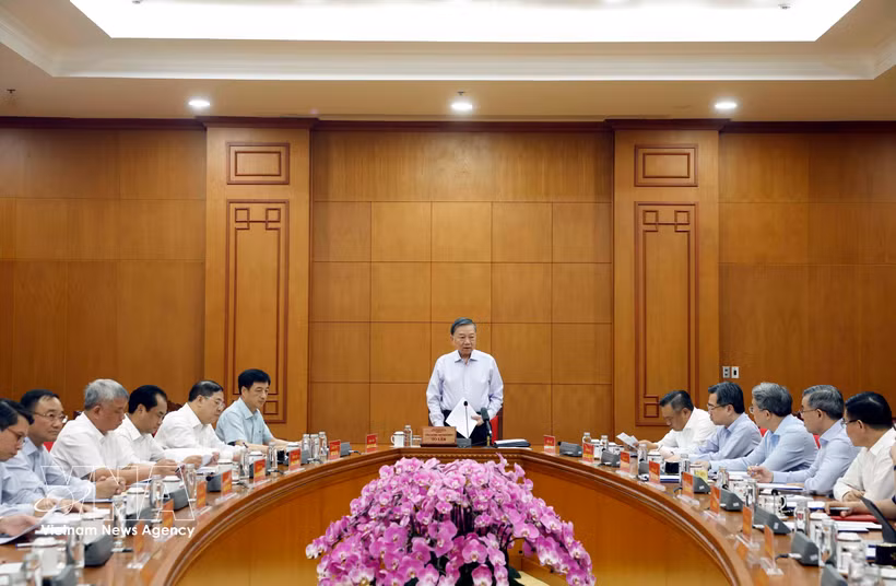 At a working session with Vinacomin (Photo: VNA)