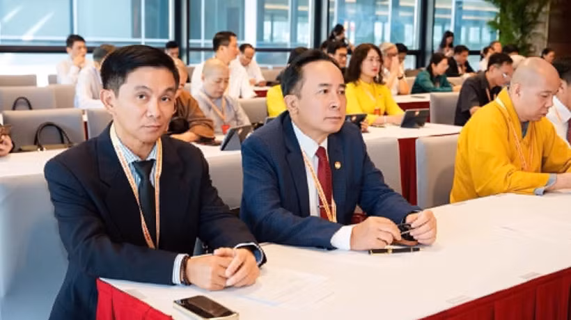Aerospace engineer Tran Thang (first, left) attends the Congress of the Vietnam Fatherland Front Central Committee in January 2026. (Photo published by VNA)