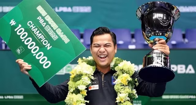 Nguyen Tran Thanh Tao celebrates winning the PBA-LPBA Championship 2026/27. (Photo: News1)