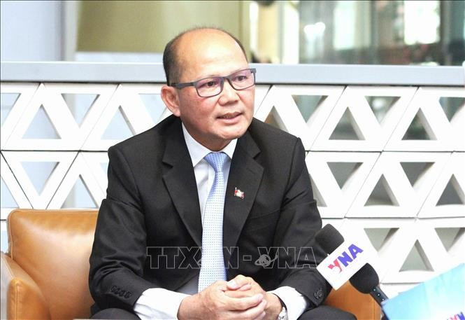 Uch Leang, Acting Director of the Department of Asian, African, and Middle-East Studies under the International Relations Institute of Cambodia ((IRIC), at the Royal Academy of Cambodia (RAC). (Photo: VNA)