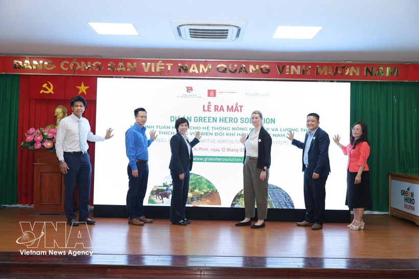 Delegates launch the Green Hero Solution project in Ho Chi Minh City on March 12, 2026. (Photo: VNA)
