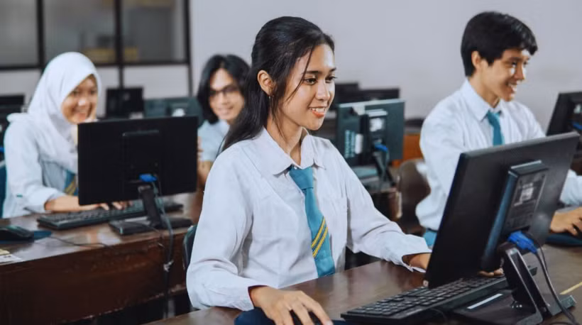 Indonesia begins introducing artificial intelligence (AI) education in schools from the 2025–2026 academic year. (Photo: GovInsider)