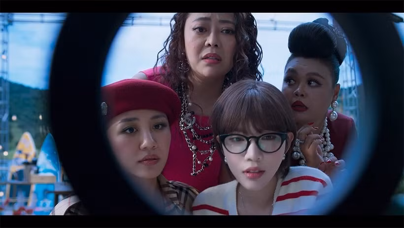A scene from the film "Tho Oi," which is secretly recorded and illegally distributed on social media just days after its release. (Photo: (Galaxy Studio) 