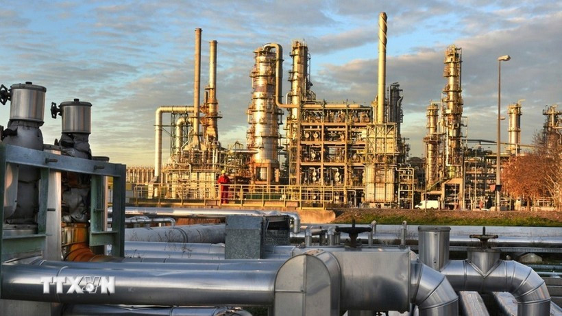 A Russian oil refinery. (Photo: The Moscow Times/VNA) 