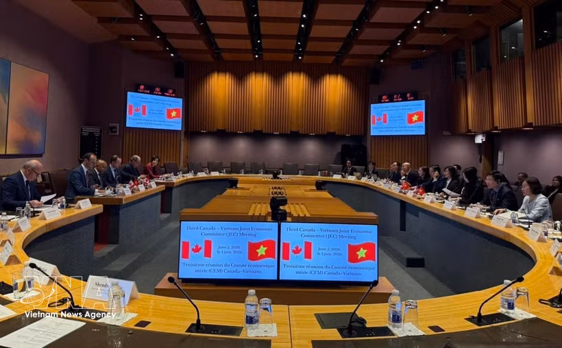 An overview of the JEC 3's third meeting (Photo: VNA)