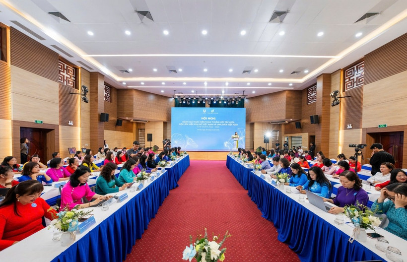 At the conference between VWU and Unilever Vietnam (Photo: VNA)