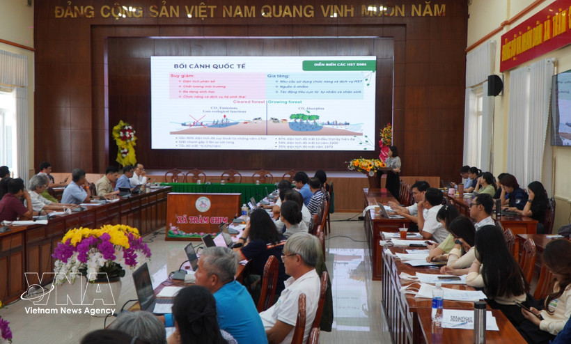 Tram Chim National Park and the Mekong Conservancy Foundation (MCF) organise the workshop on sustainable restoration of wetland ecosystems in the Mekong Delta on March 24. (Photo: VNA)