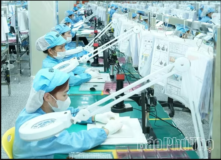 Bhflex Vina Co., Ltd., a Republic of Korea -invested company based in Khai Quang Industrial Park, Phu Tho province, currently operates five electronic component manufacturing plants, creating jobs for more than 4,100 workers (Photo: baophutho.vn)