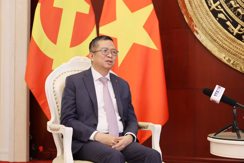 Vietnam’s Ambassador to China PhamThanh Binh in an interview with a Vietnam News Agency correspondent in China. (Photo: VNA)