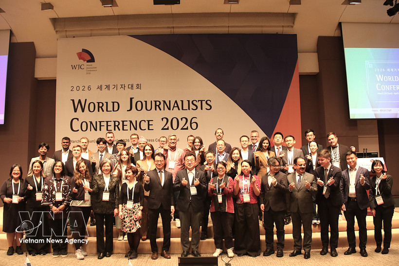Representatives of media outlets from various countries attend the World Journalists Conference 2026. (Photo: VNA)