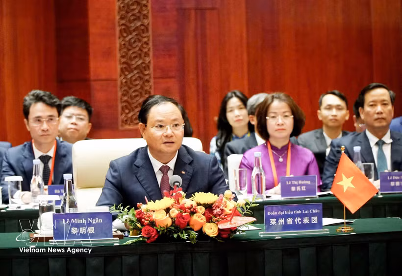 Secretary of the Party Committee of Lai Chau and Chairman of the provincial People’s Council Le Minh Ngan speaks at the conference (Photo: VNA)