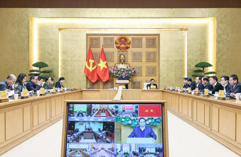 Prime Minister Pham Minh Chinh chairs an online conference with central provinces and cities on the “Quang Trung Campaign” on January 7. (Photo: VNA)