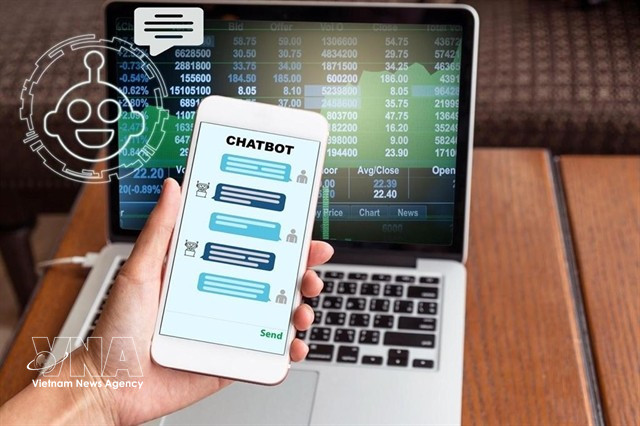 A banking chatbot addresses urgent operational needs in digital transformation. (Photo: VNA)