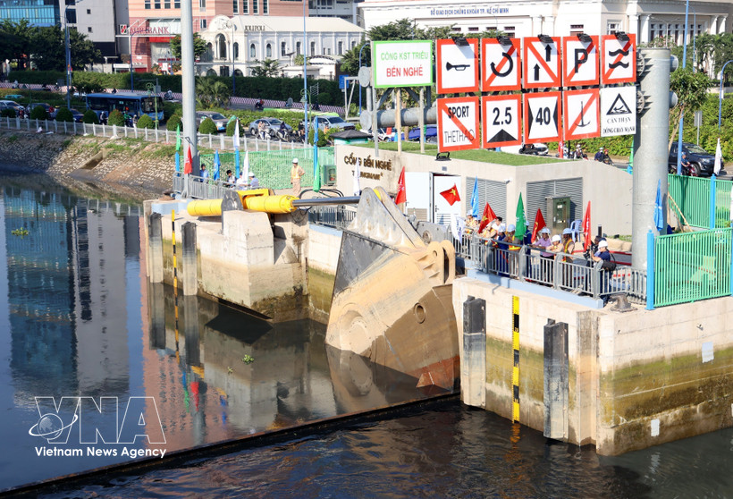 The Ben Nghe tidal sluice in Ho Chi Minh City (Illustrative photo: VNA)