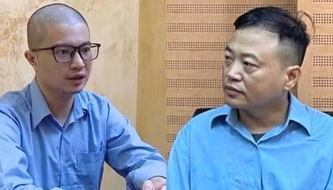 Pho Duc Nam (left), also known as Mr Pips, and Nguyen Hoa Binh, widely known as Shark Binh. (Photo: congan.com.vn)