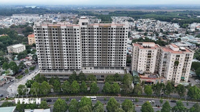 The A6 and A7 social housing project has recently been completed in Tran Bien ward, Dong Nai province. (Photo: VNA)