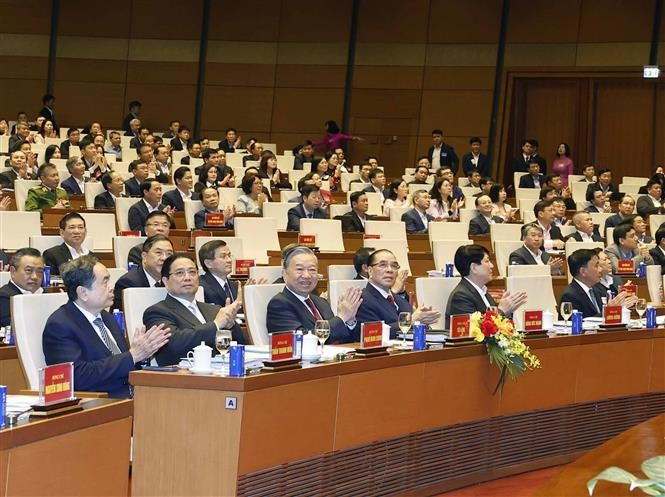 Party General Secretary To Lam and incumbent and former leaders of the Party and State attend the conference on February ̃. (Photo: VNA) 