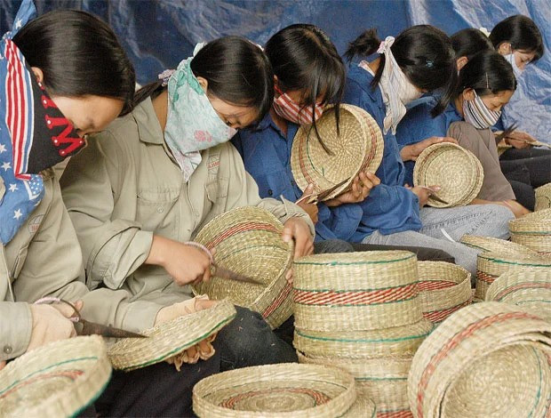 Vietnam is projected to have approximately 2.4 million SMEs, accounting for over 98% of the country’s total enterprises. (Photo: cafef.vn)