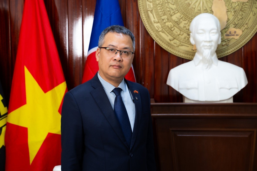 Vietnamese Ambassador in Angola Duong Chinh Chuc (Photo: The Courtesy of the Vietnamese Embassy in Angola)
