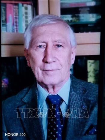 Dr. of Economics Leonid Borisovich Vardomsky from the Institute of Economics under the Russian Academy of Sciences. (Photo: VNA broadcasts)