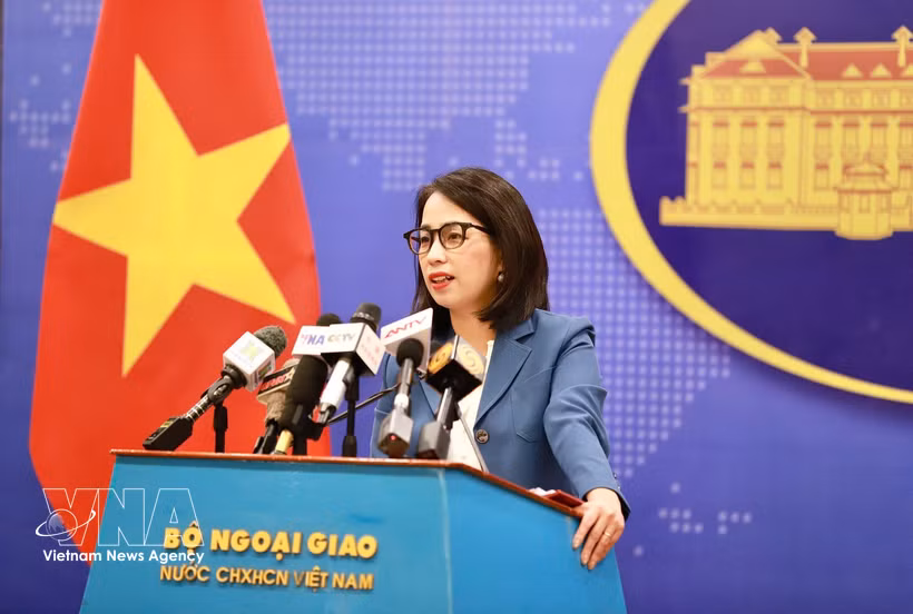 Spokesperson of the Ministry of Foreign Affairs Pham Thu Hang chairs the regular press briefing on March 19. (Photo: VNA)