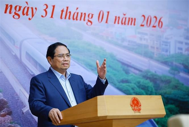 Prime Minister Pham Minh Chinh speaks at the meeting on January 31. (Photo: VNA)