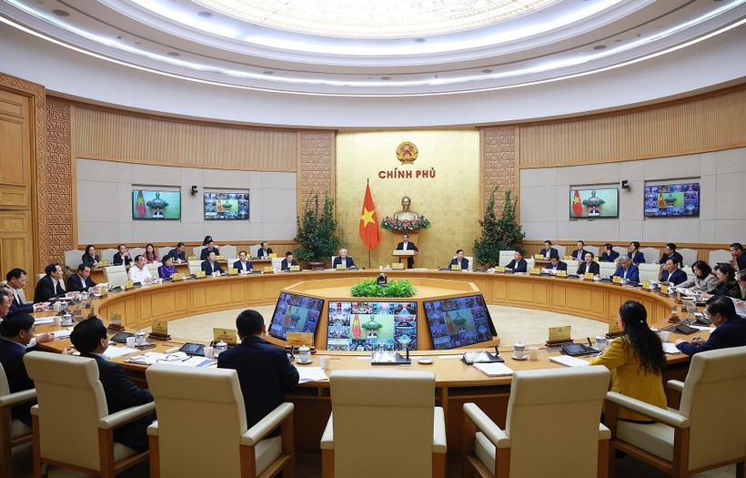 A view of the Government’s monthly regular meeting on February 4, which is virtually connected with all provinces and centrally-run cities. (Photo: VNA)