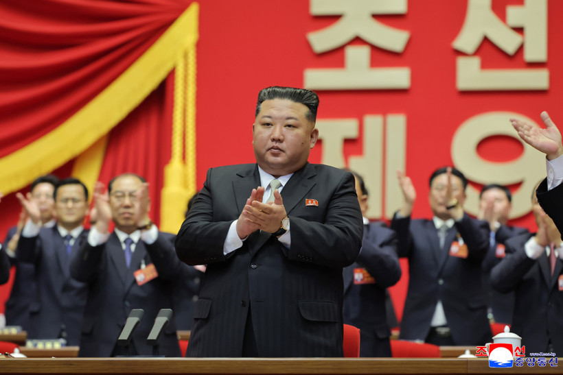 Leader of the Democratic People's Republic of Korea (DPRK) Kim Jong Un (centre) attends the fourth day of the ninth Congress of the Workers' Party of Korea in Pyongyang on February 22. (Photo: YONHAP/VNA)