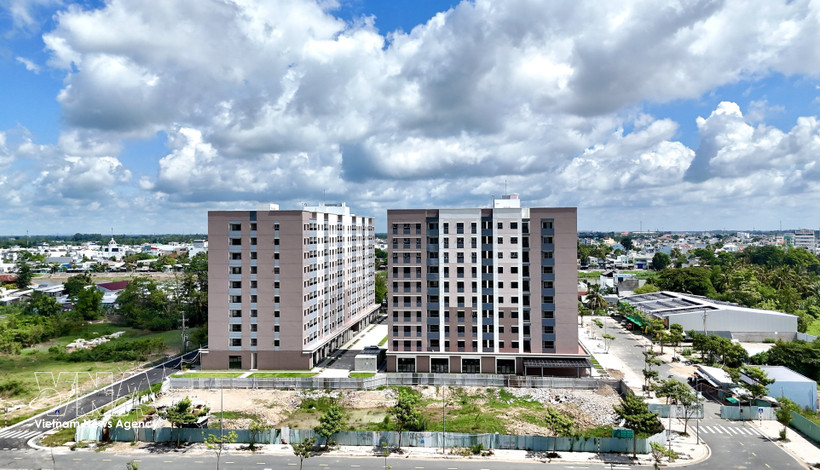 A key highlight of the new social housing framework is a range of incentives designed to attract private sector participation. (Photo: VNA)