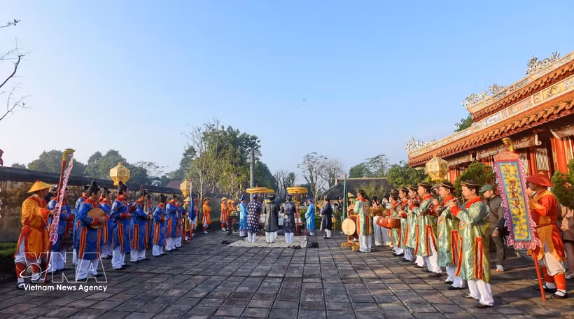 Activities within the Visit Vietnam Year – Hue 2025 attract a large number of visitors (Photo: VNA) 