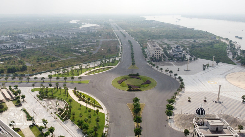 The Dong Nai River Corridor economic axis, along with the Free Trade Zone and the Airport Urban Area, is expected to be a new growth pole for Dong Nai. (Photo: VNA)