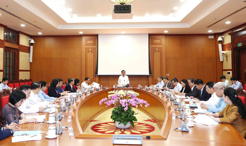 Politburo member and Permanent member of the Party Central Committee’s Secretariat Tran Cam Tu, head of the Central Steering Committee for the Development of Vietnamese Culture, chairs the committee’s inaugural meeting on March 19, 2026. (Photo: VNA)