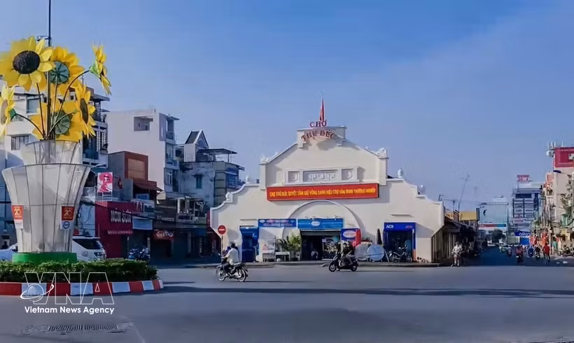 Thu Duc ward in Ho Chi Minh City has become the first locality in Vietnam to measure residents’ quality of life and trust in local governance through a scientific set of happiness indicators. (Photo: VNA)