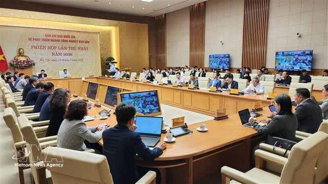 Participants at the first meeting of the National Steering Committee on Semiconductor Industry Development in 2026 (Photo: VNA)